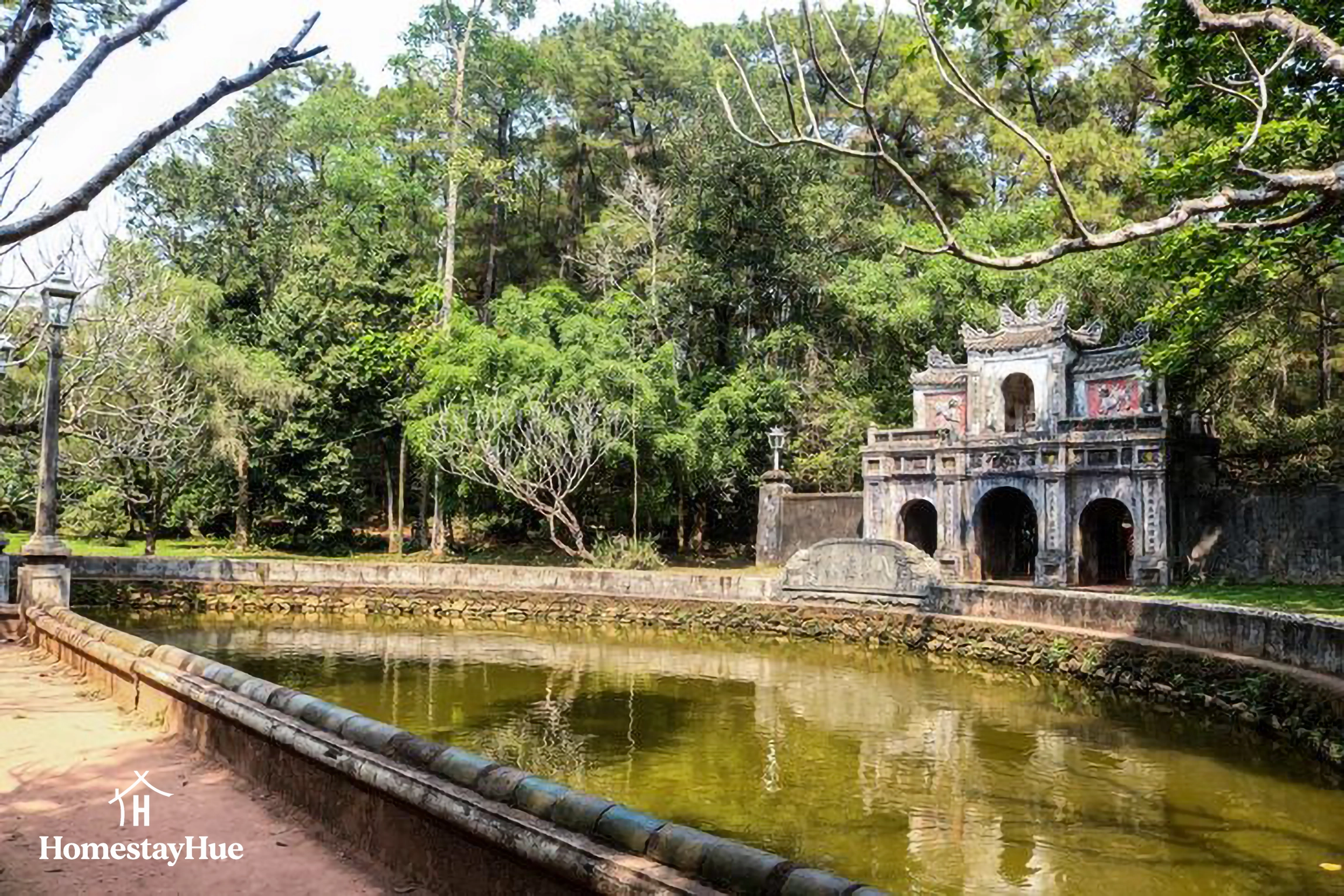 Chùa Từ Hiếu: Lắng nghe tiếng chuông giữa rừng thông