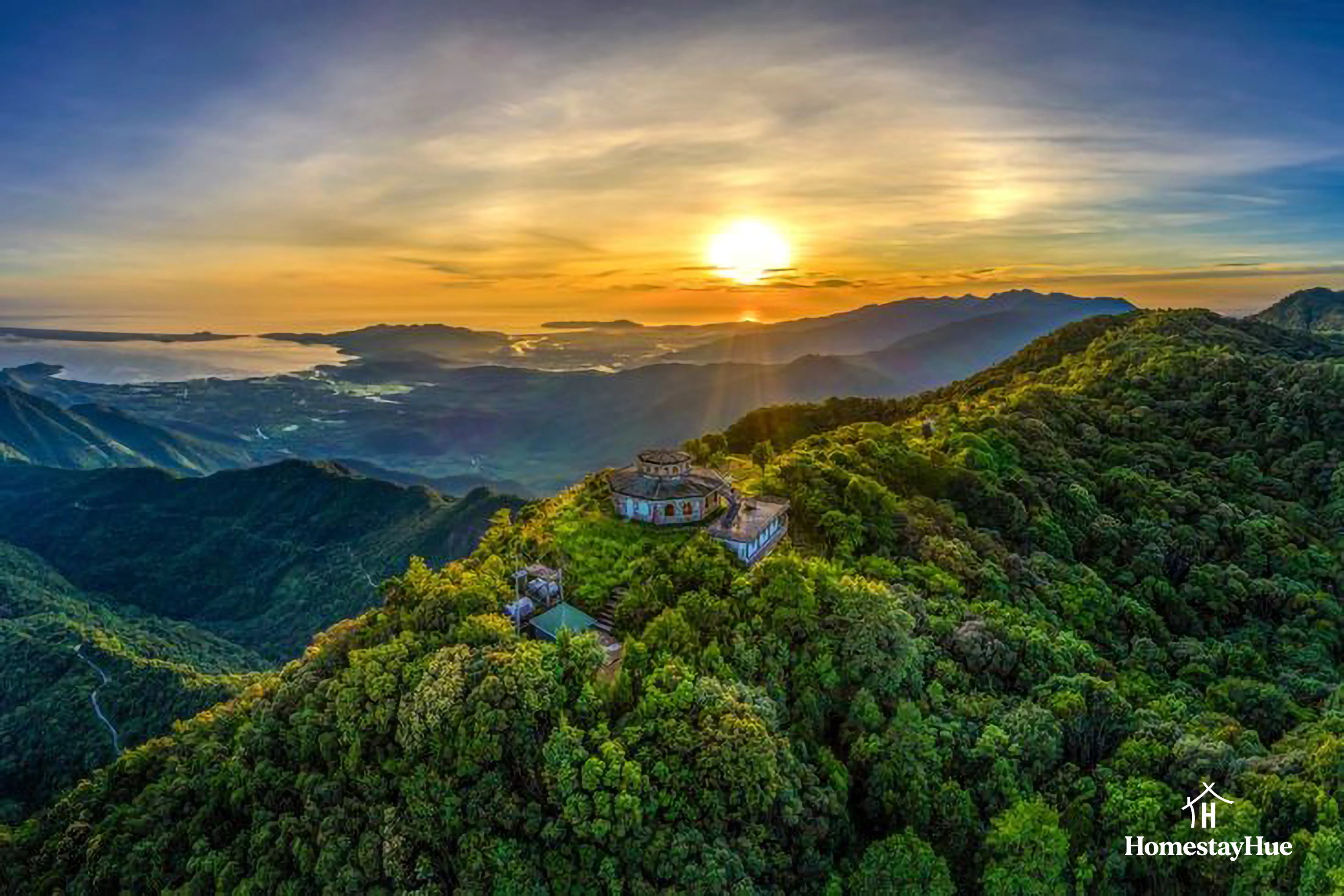 Núi Bạch Mã: Hành trình chinh phục thiên đường mây trời