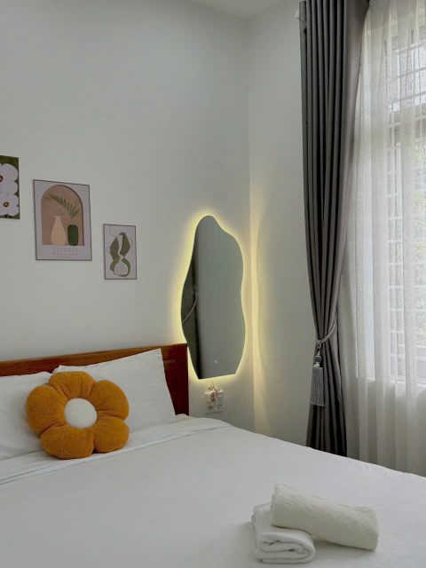 NHÀ MÌNH  HOMESTAY